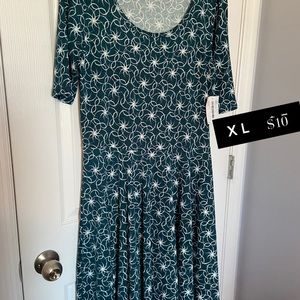 Nicole dress